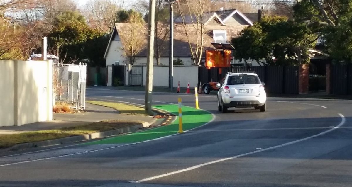 Return to Chch: Cycle lane separators on curves